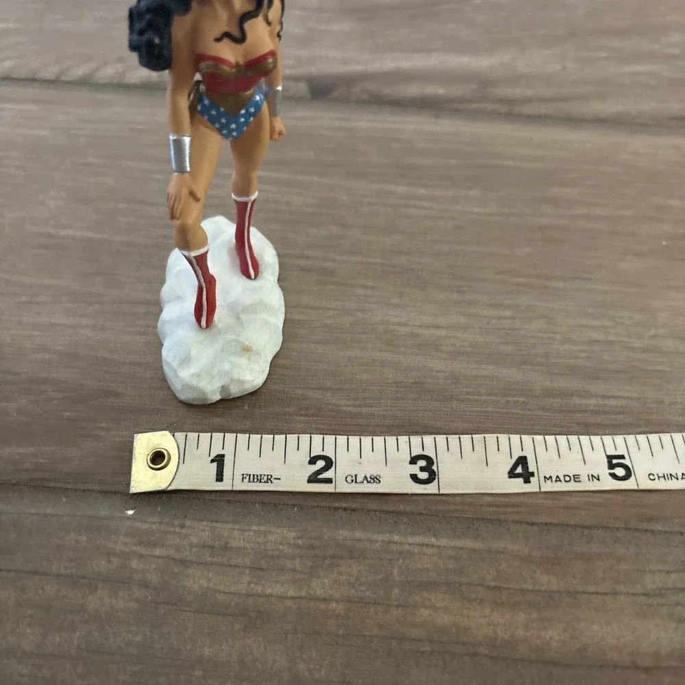 Rare Vintage WONDER WOMAN Modern Era Figure DC Comic Ornament